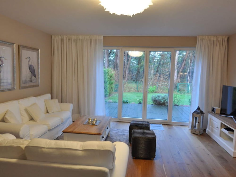 Holiday House Dune Forest b — 4-Star Luxury Hotel in Ostseebad Dierhagen, Germany