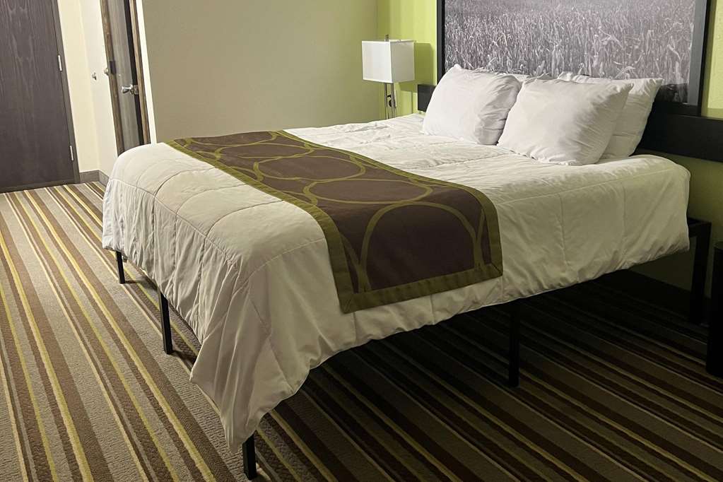 Super 8 by Wyndham Nebraska City - photo 12