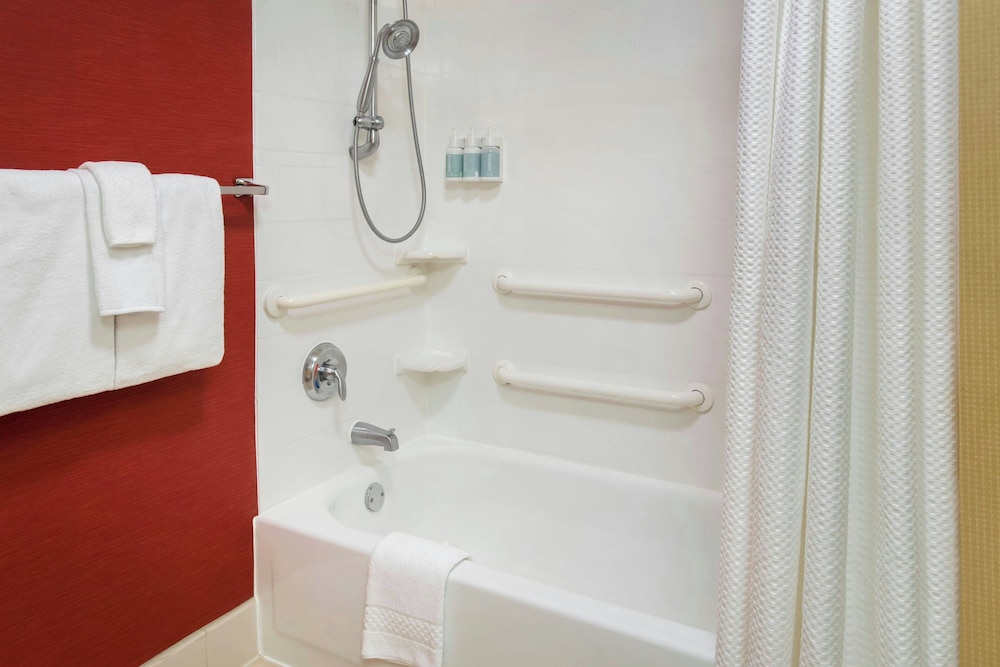 Courtyard by Marriott Mt. Laurel - photo 15