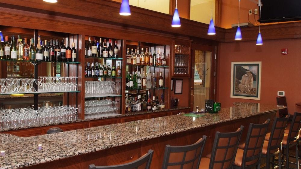 The Inn at Ohio Northern University - photo 11