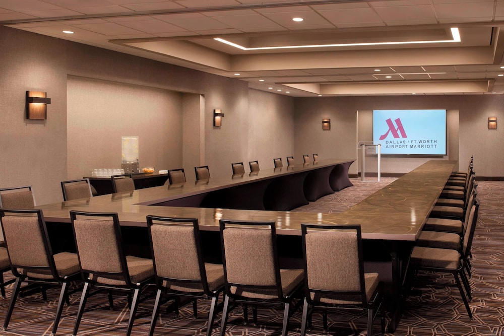 Dallas Fort Worth Airport Marriott - photo 60