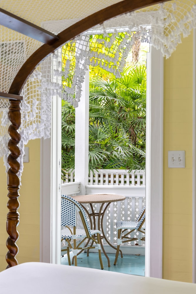 Amsterdam's Curry Mansion Inn - photo 25