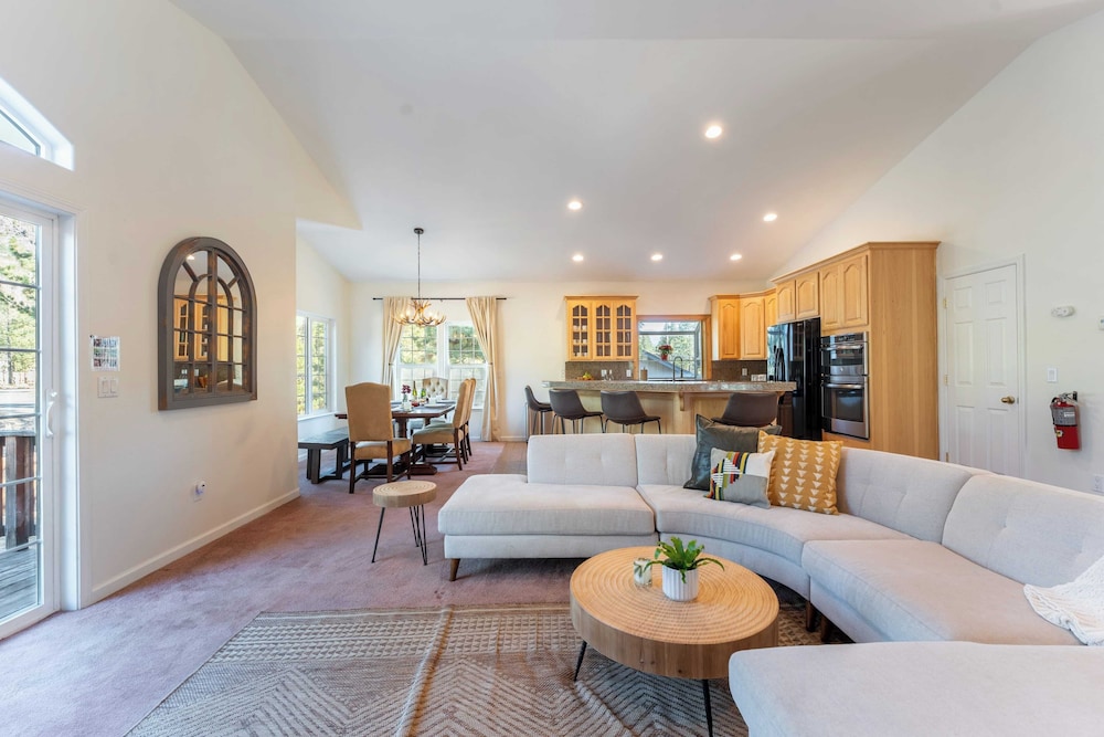 Blitzen by Avantstay Pet friendly Tahoe Retreat Near Heavenly Ski Resort - photo 19
