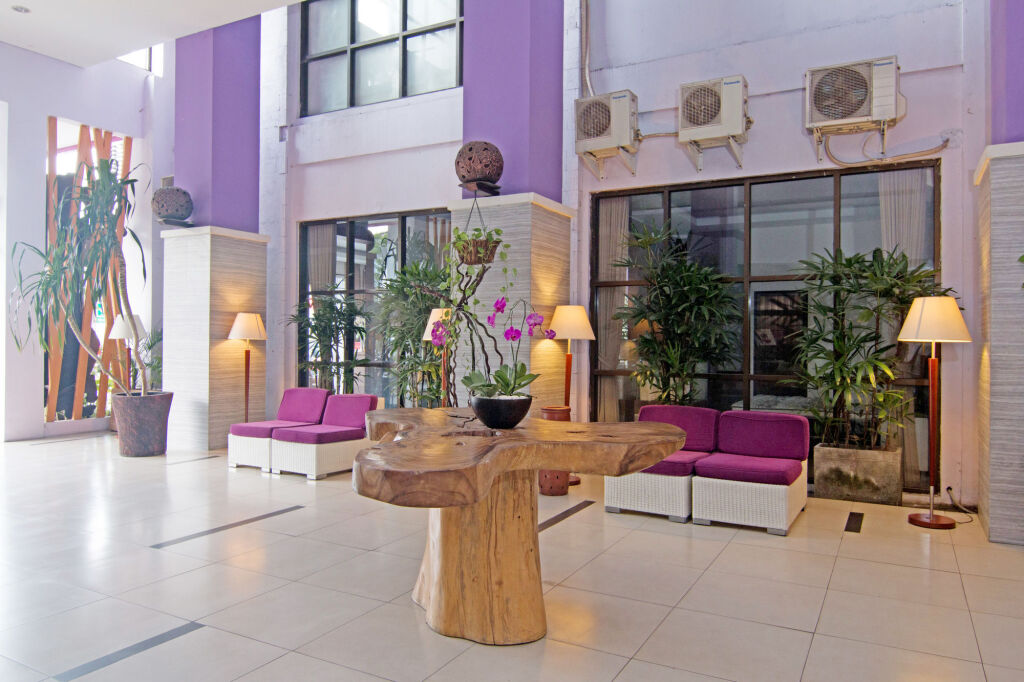 ZEN Rooms Kuta Sentral Parkir 1 — 4-Star Luxury Hotel in Kuta, Indonesia