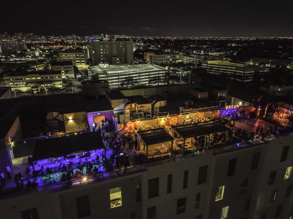 SERENA Hotel Aventura Miami Tapestry Collection by Hilton - photo 93