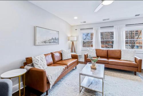 Lavish Flat W King Bed In Near Dt Food Shops — Louisville
