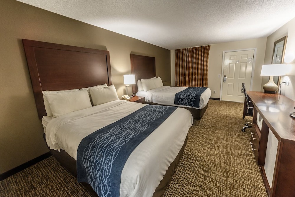 Richland Inn Lawrenceburg - photo 25
