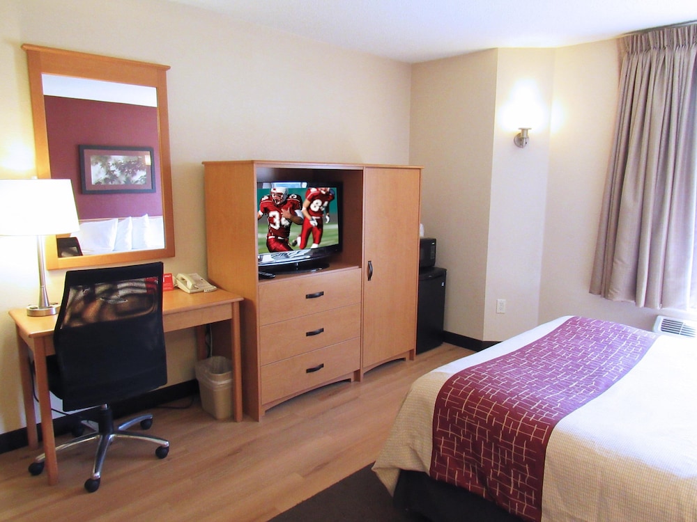 Red Roof Inn Fargo I 94 Medical Center - photo 12