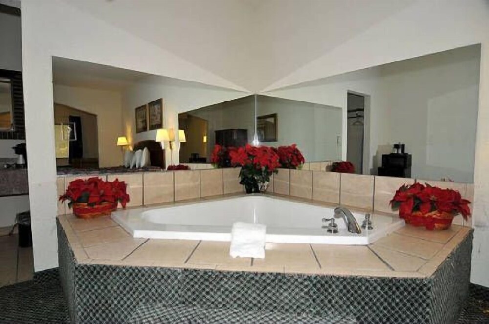 Fairview Suites - photo 21