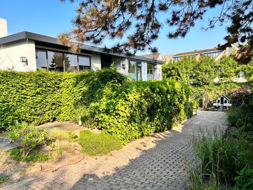 Villa Park — 4-Star Luxury Hotel in Bennebroek, Netherlands