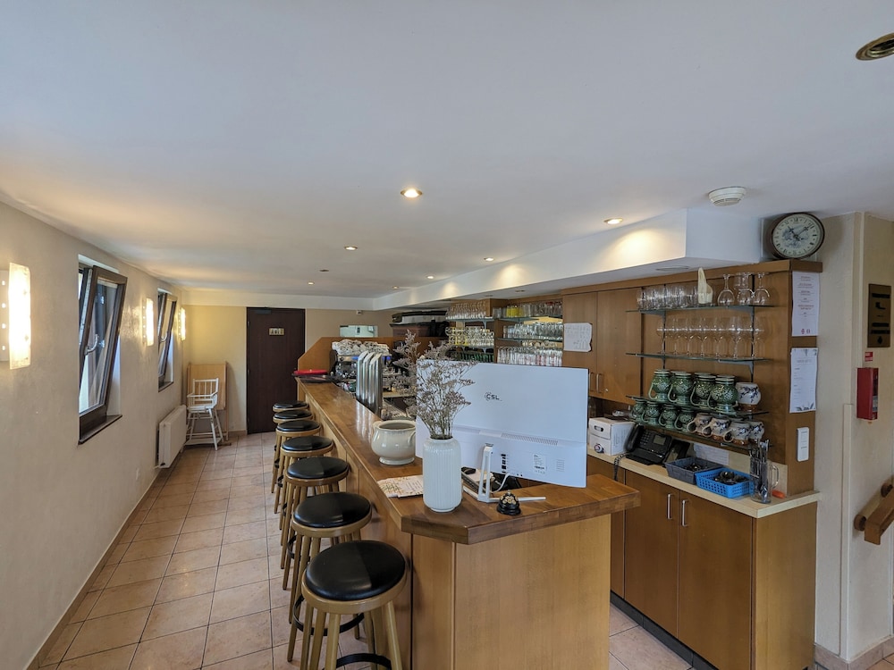 Hotel Restaurant Du Chasseur — hotel in Illkirch-Graffenstaden