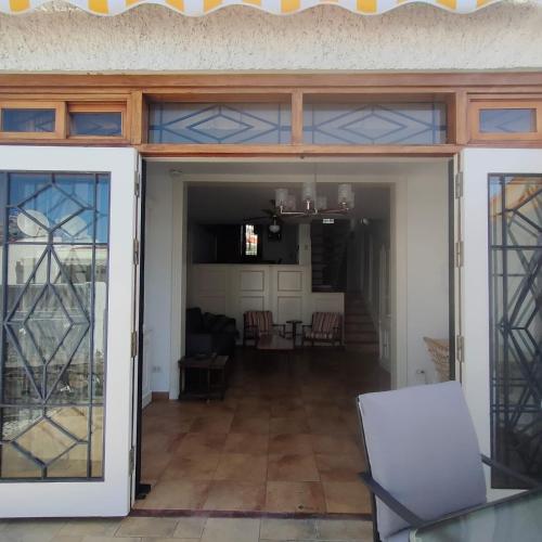 Quiet Duplex Close To the Beach - last minute hotel in Adeje