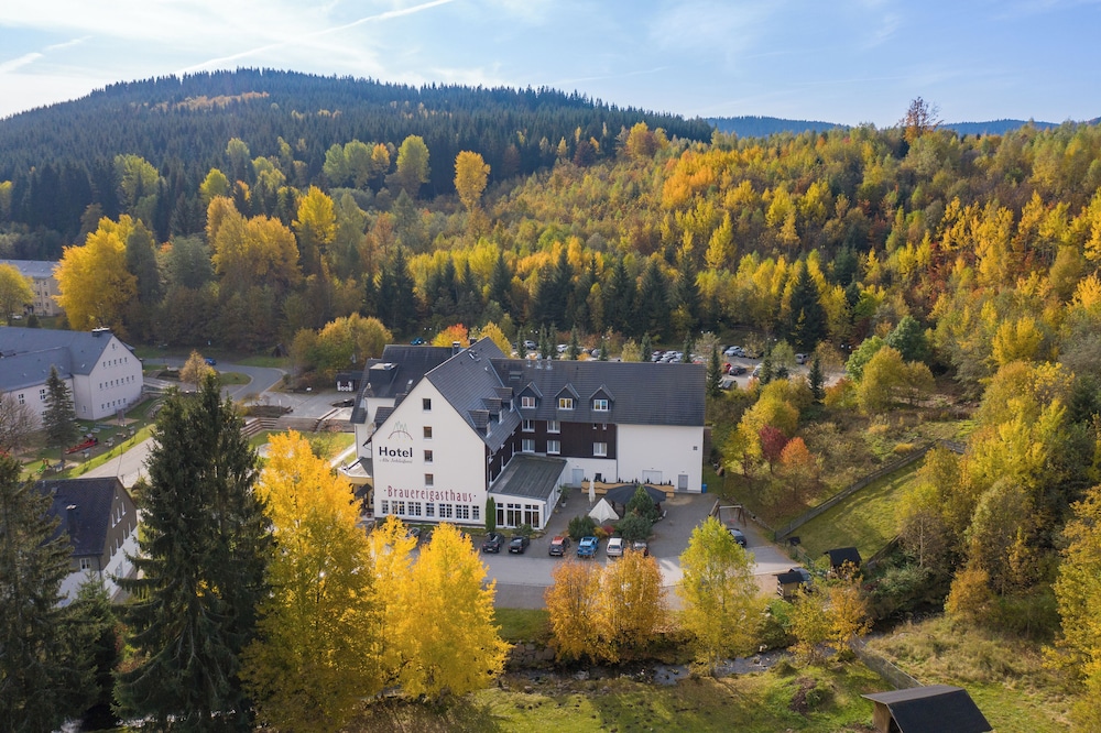 Alte Schleiferei - carbon neutral hotel in Breitenbrunn