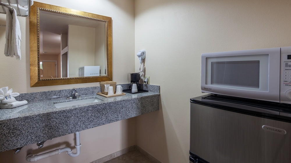 Denver City Motel - photo 11