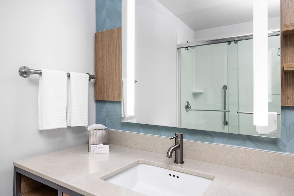 Hilton Garden Inn West Palm Beach Airport - photo 26