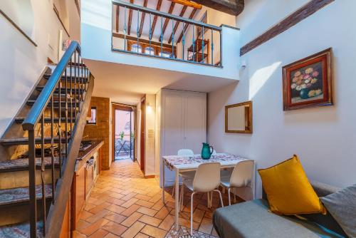 Trastevere Escape Charme Holidays — 4-Star Luxury Hotel in Rome, Italy