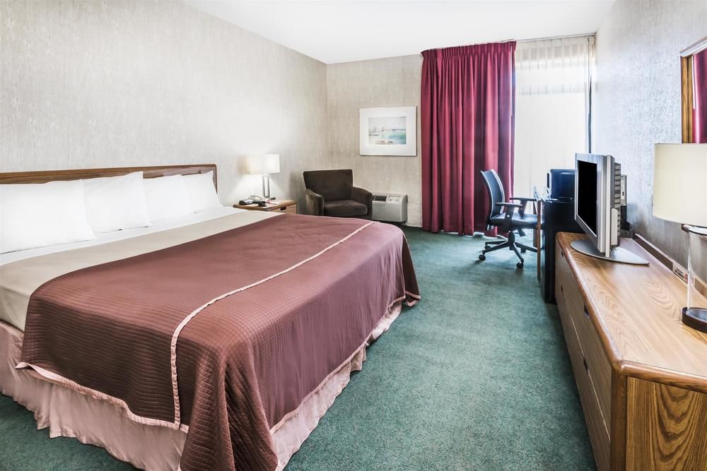 Howard Johnson Hotel Milford New Haven - photo 5
