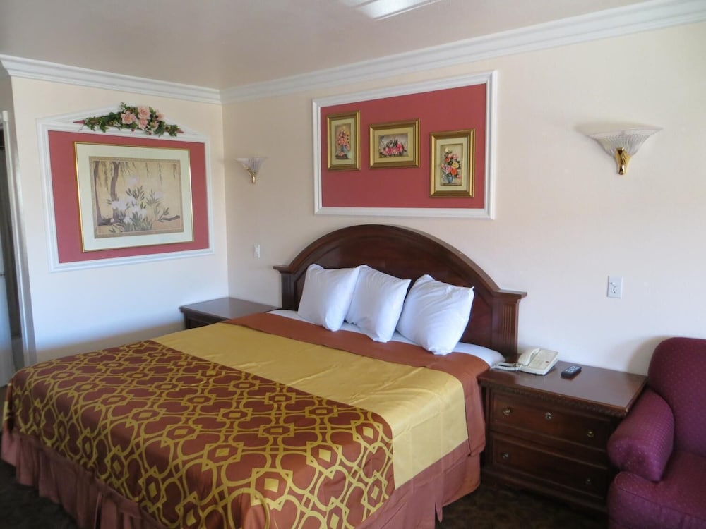 Azusa Inn Motel - photo 16