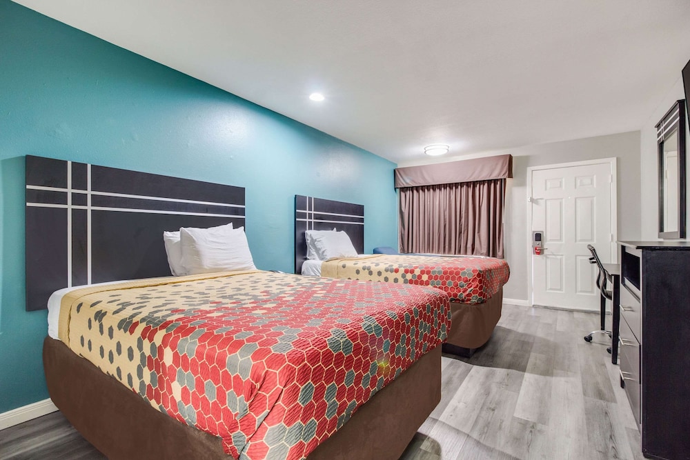 Prestige Inn - photo 3