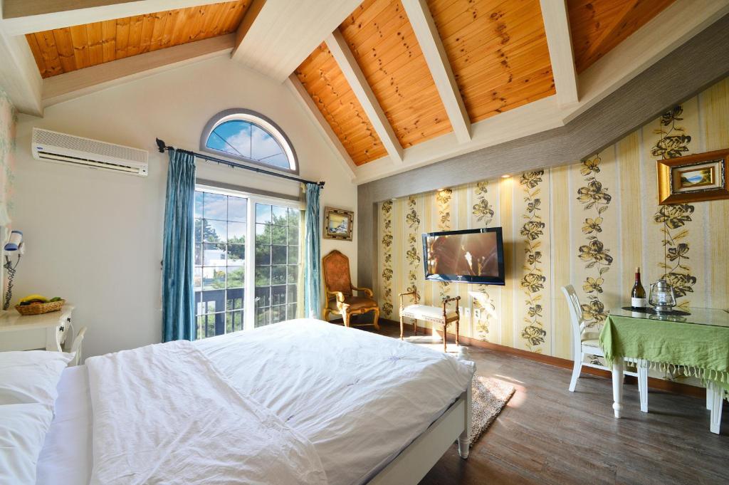 Gangneung Sanho Pension — 4-Star Luxury Hotel in Gangneung, South Korea