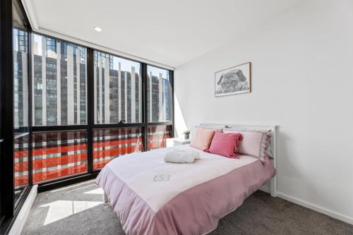 Wonderland Escape — 4-Star Luxury Hotel in Melbourne, Australia