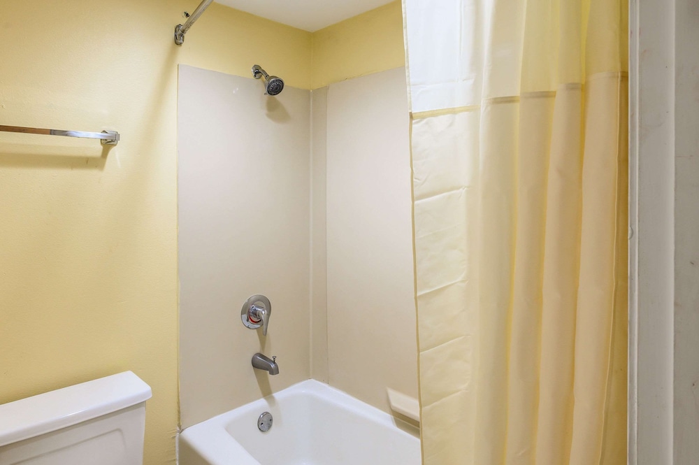Quality Inn New Orleans I 10 East - photo 23