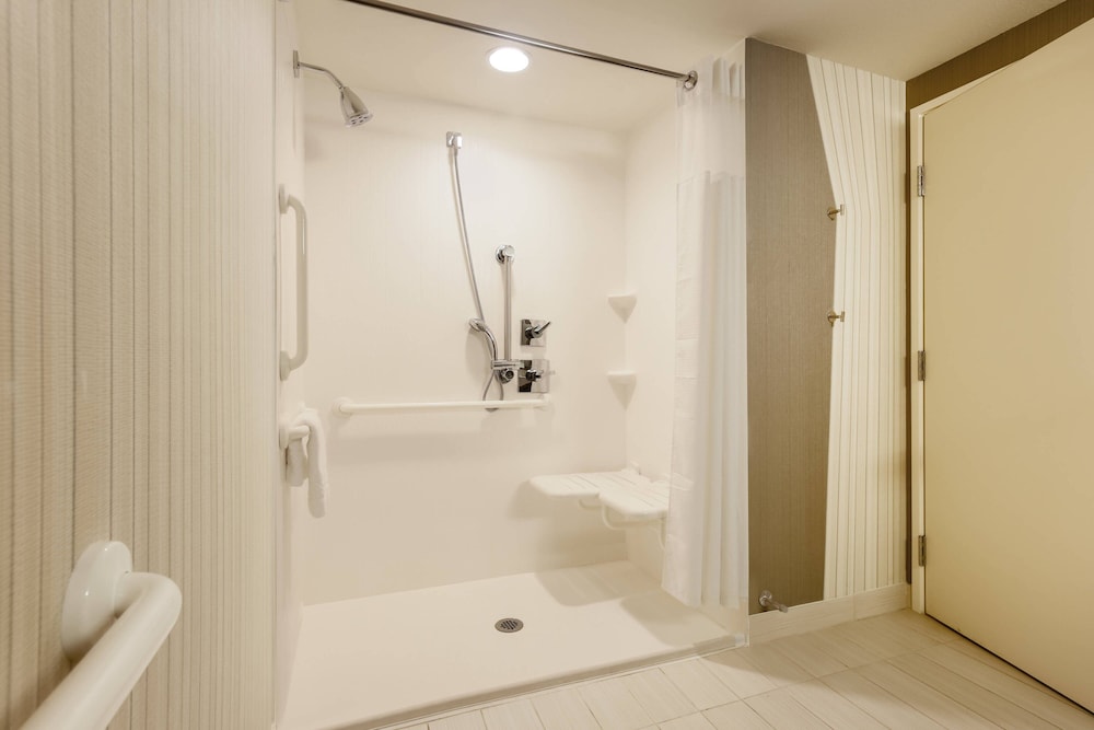 Courtyard by Marriott Dallas Midlothian Midlothian Conf Ctr - photo 24
