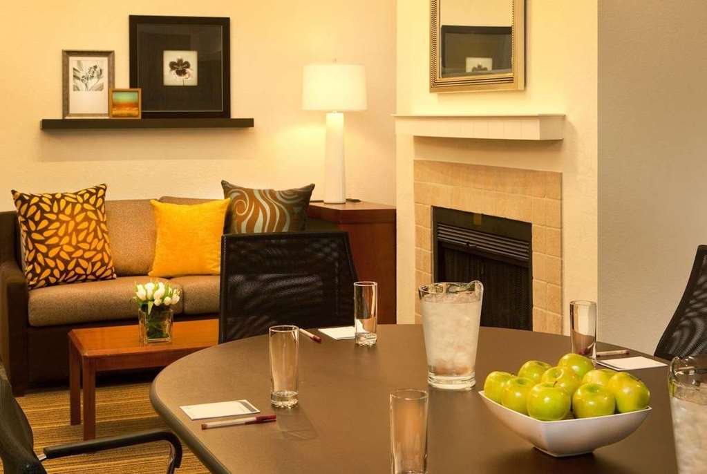 Hawthorn Suites by Wyndham Vienna Tysons Corner - photo 20