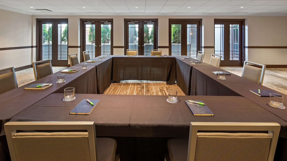 The Kingsley Bloomfield Hills a DoubleTree by Hilton - photo 90