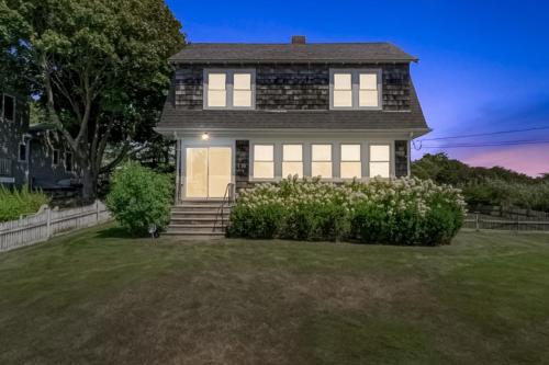 Bayview Bliss — West Yarmouth