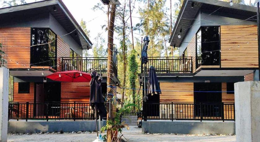 RedDoorz @ Dolce Cabanas Beach Resort in San Felipe, Philippines