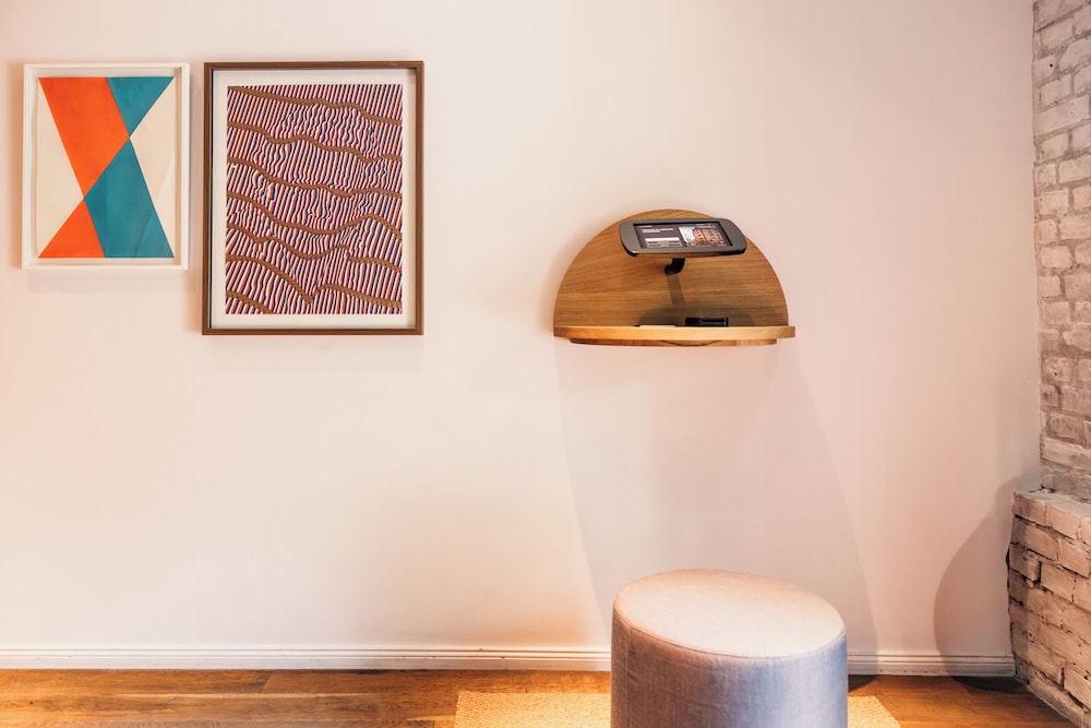 Check-in/check-out kiosk