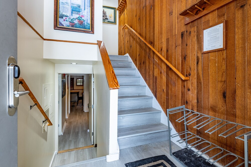 Smugglers' Notch Resort Private Suites - photo 23