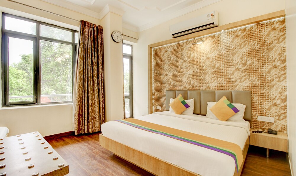 Hotel Alpha Inn