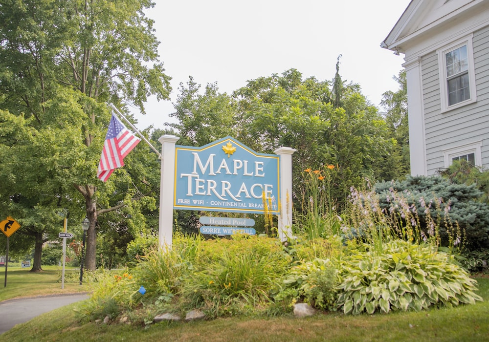 Maple Terrace Motel - photo 83