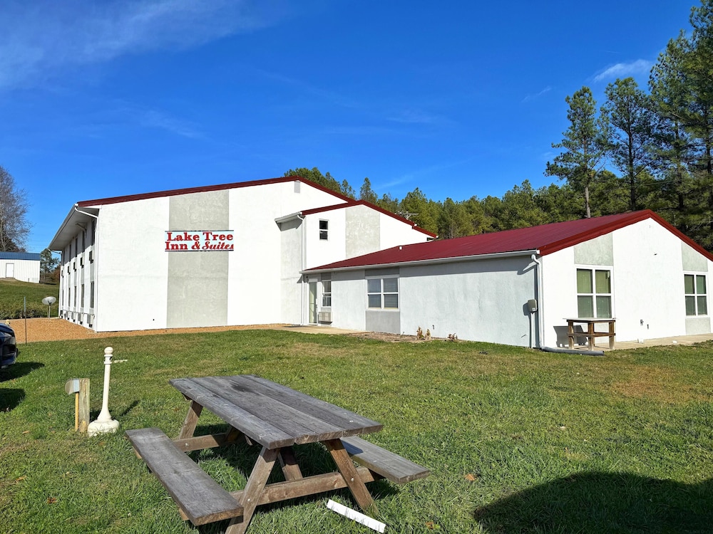 Laketree Inn And Suites Marion - photo 17