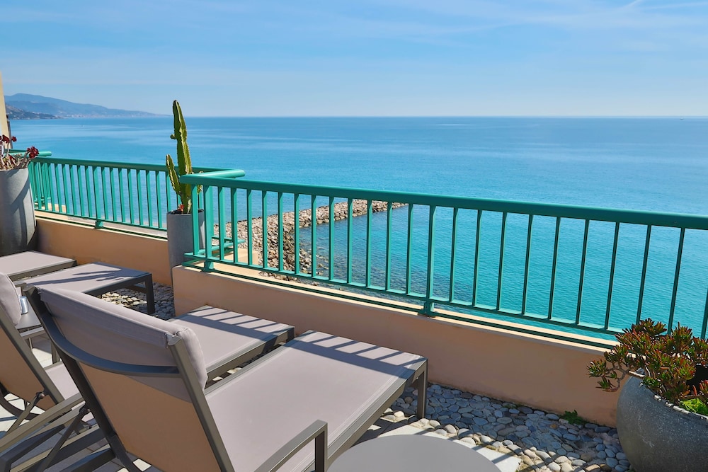Princess et Richmond — 4-Star Luxury Hotel in Menton, France