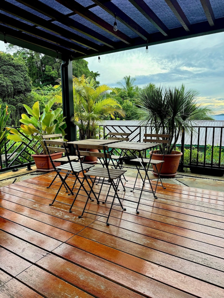 Embun in Bandar Seri Begawan, Brunei