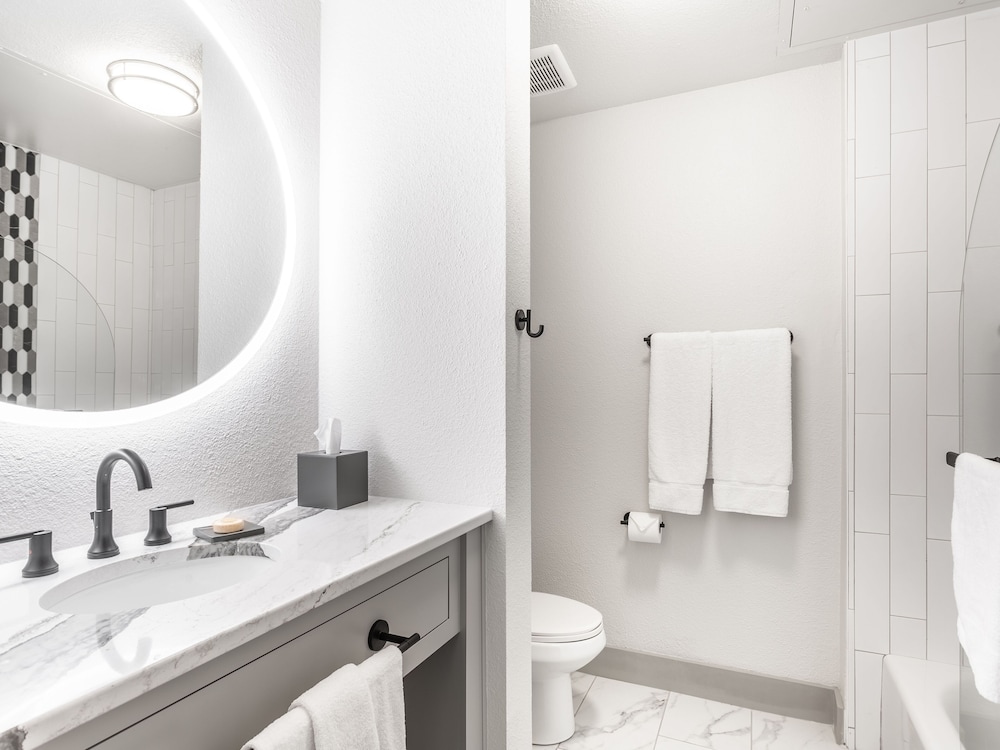 Millsap Suites by Pioneer Pocket Hotel - photo 20