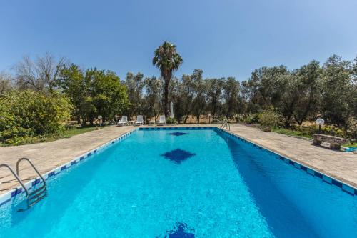 Casa Rizzini — 4-Star Luxury Hotel in Giuggianello, Italy