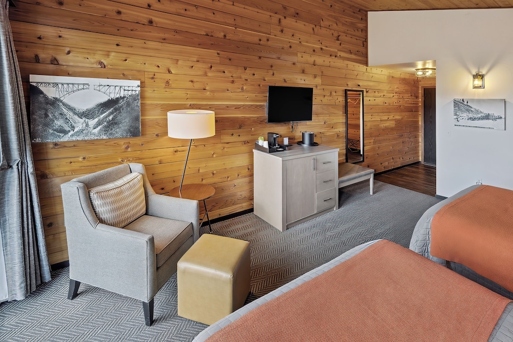 Denali Bluffs Hotel - photo 12