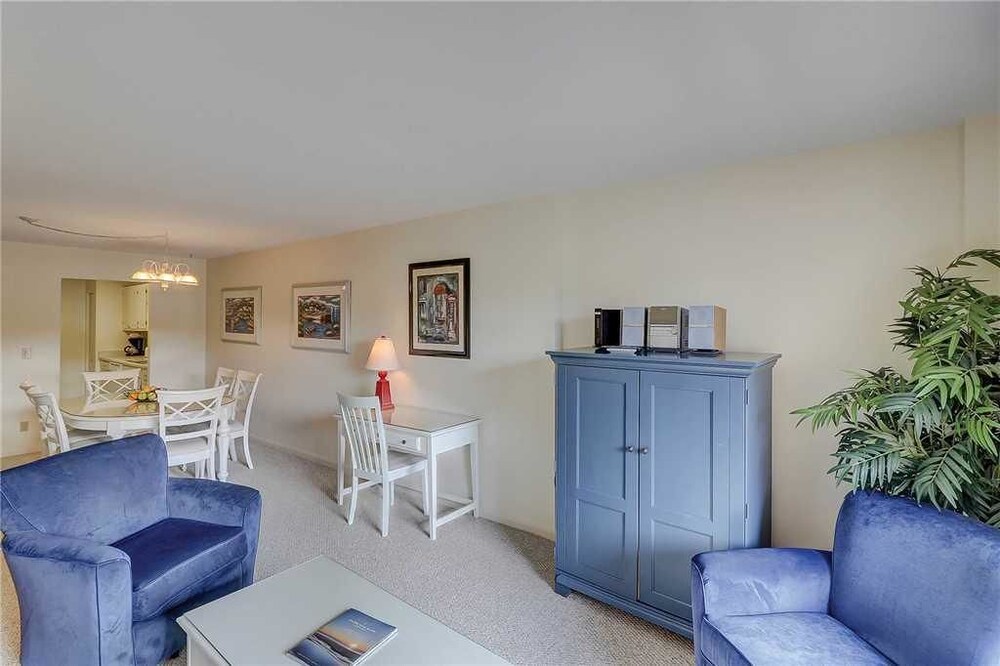 1044 Caravel Court at The Sea Pines Resort - photo 11