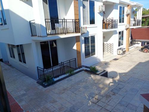 Serene BnB Apt 02 Makongo after Mlimani City — 4-Star Luxury Hotel in Dar Es Salaam, Tanzania
