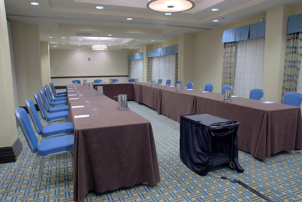 Crowne Plaza St. Louis Airport by IHG - photo 162