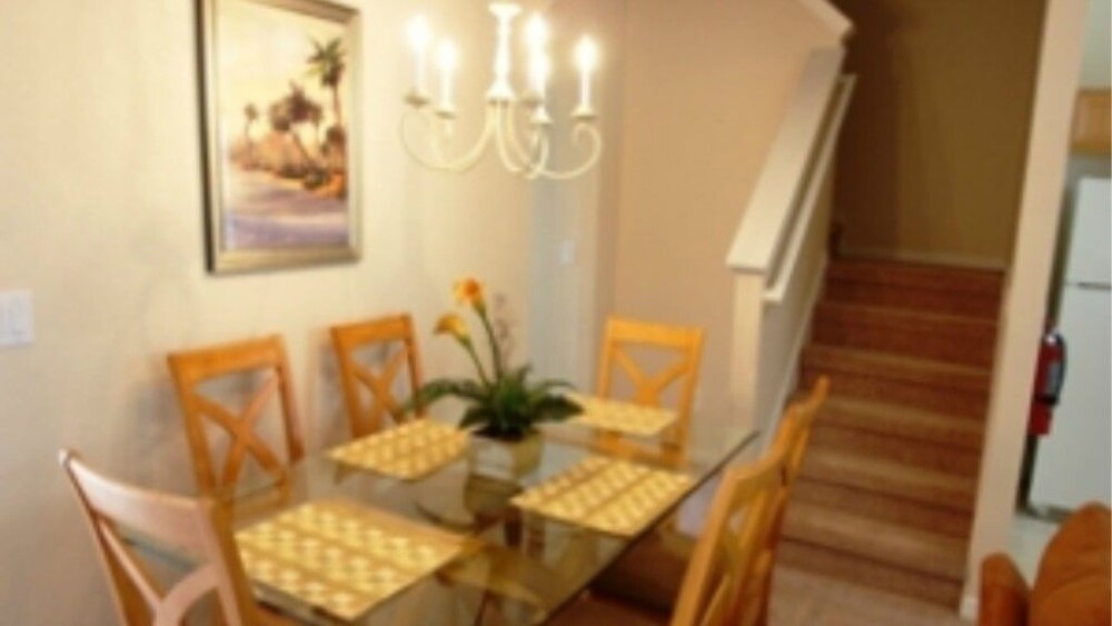 TweedleDum & Dees Townhome - photo 5