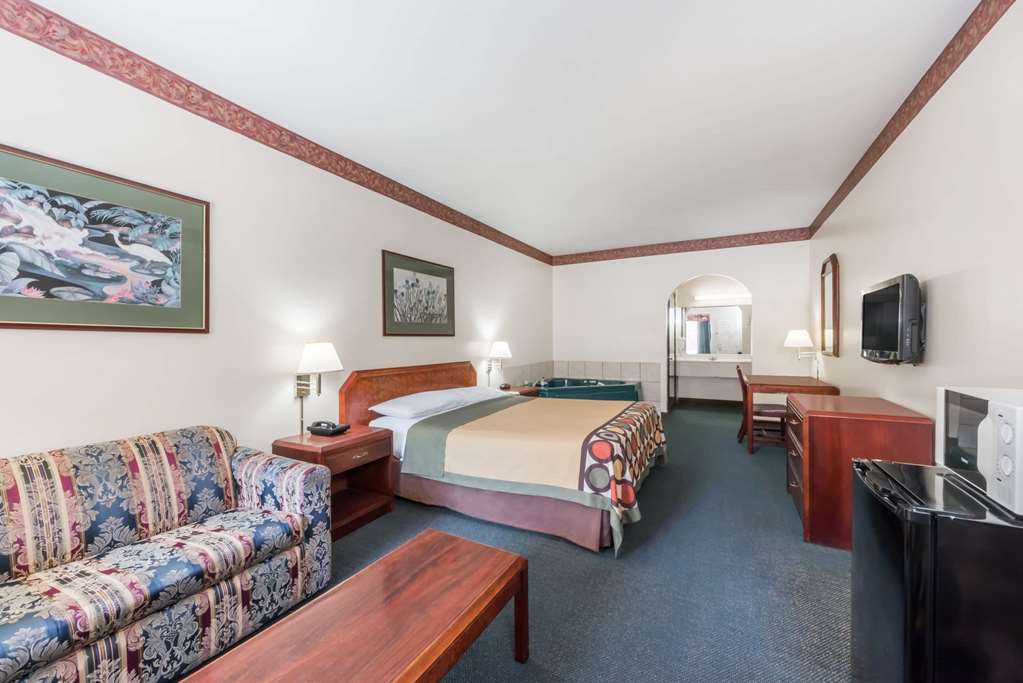 Super 8 by Wyndham Weslaco - photo 7