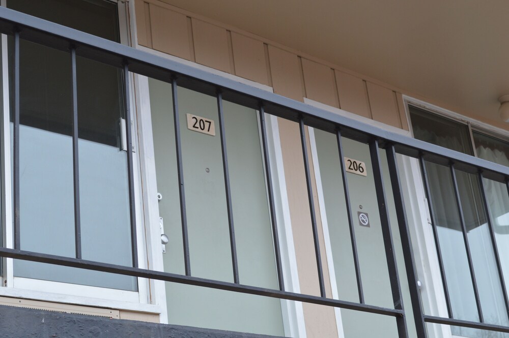 Laramie Valley Inn - photo 17