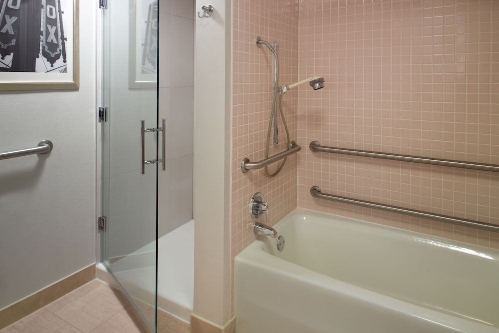 Atlanta Marriott Suites Midtown - photo 19