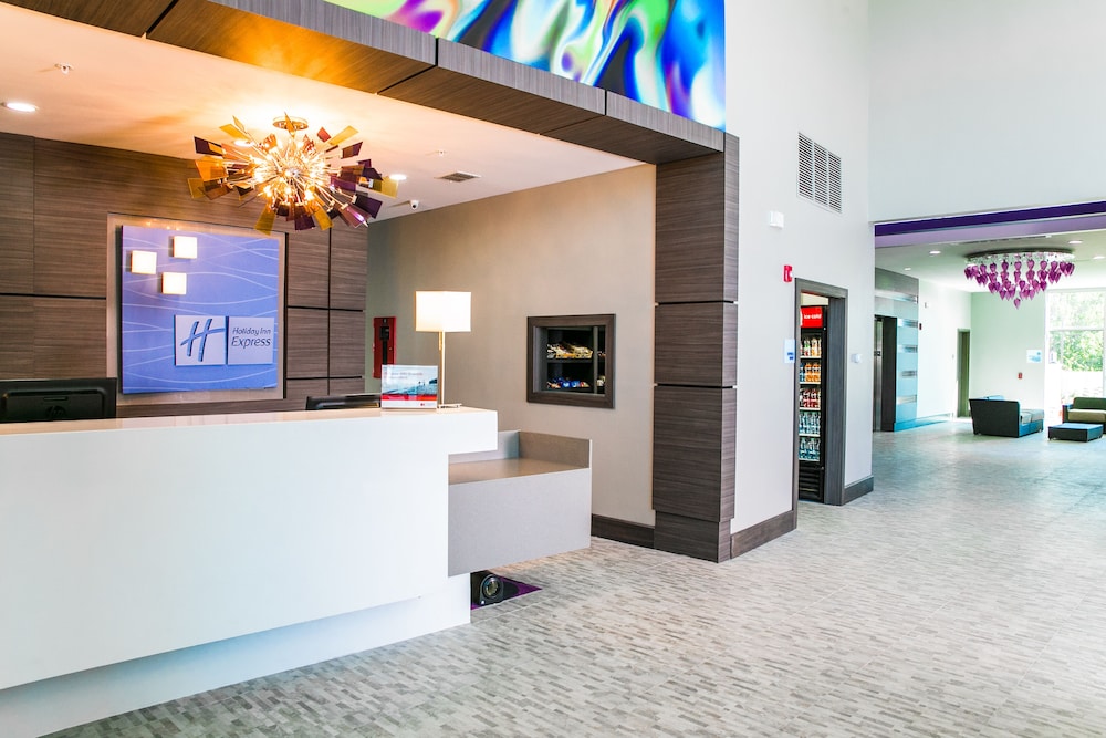 Holiday Inn Express & Suites Garland E Lake Hubbard I30 by IHG - photo 19