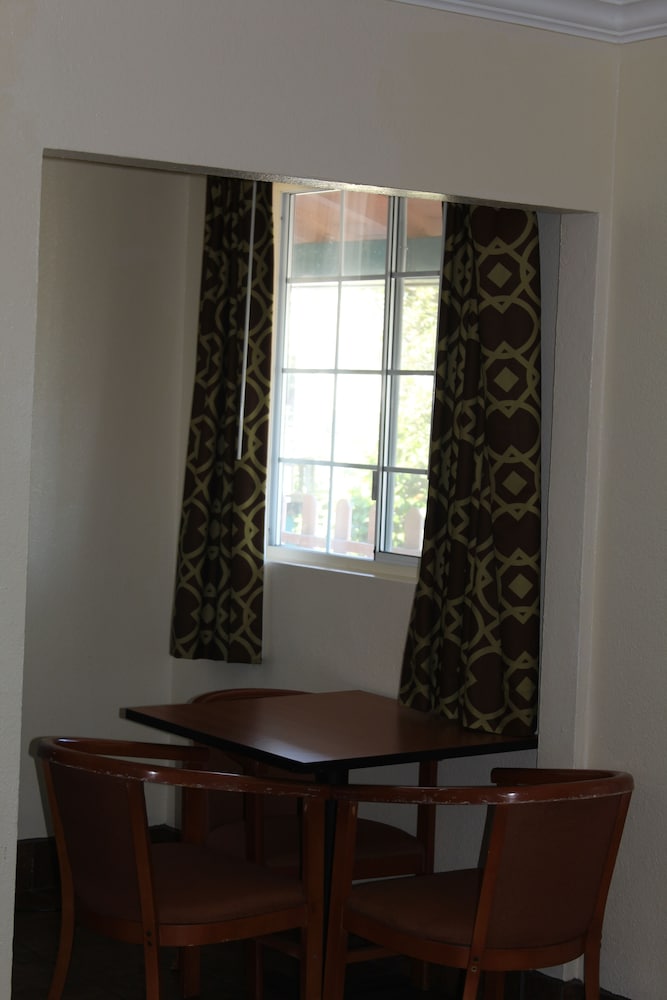 Riverside Inn & Suites Santa Cruz - photo 34